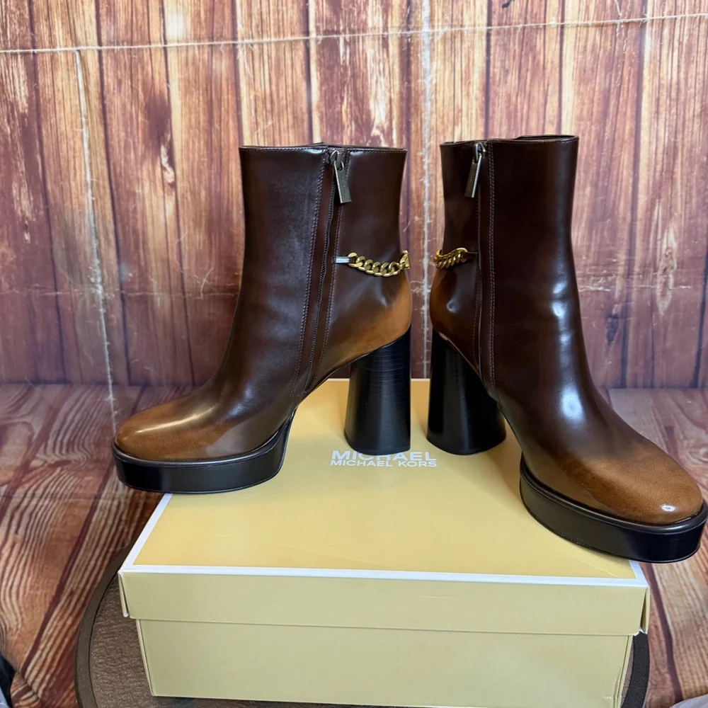 Michael Kors Carlisle Women’s Leather Chain Ankle Boots Platform Chunky Heel 8.5 - Picture 8 of 14